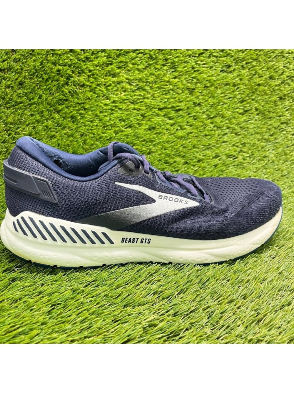 Brooks Beast GTS 24 Mens Size 12 Blue White Athletic Running Shoes Sneakers